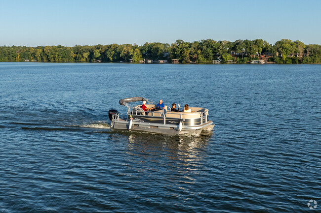 Homewood sits alongside Lake Decatur which is great for sunny boat rides.