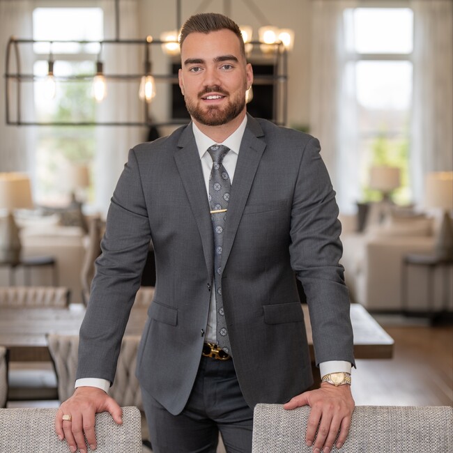 Agent Photo