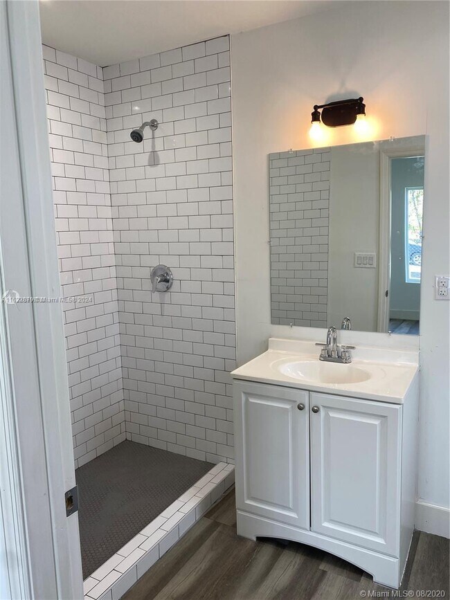 1020 NW 29th Terrace unit 1, Miami, FL 33127 - photo 4