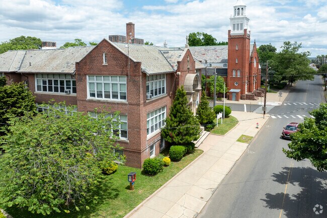 St. Lawrence School serves pre-k to middle school students.