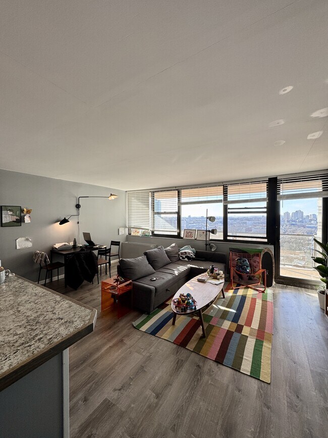 280 Marin Blvd, Jersey City, NJ 07302