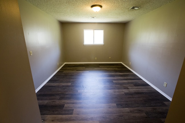 4017 Sheridan Rd unit 4001 D, Bartlesville, OK 74006 - photo 6