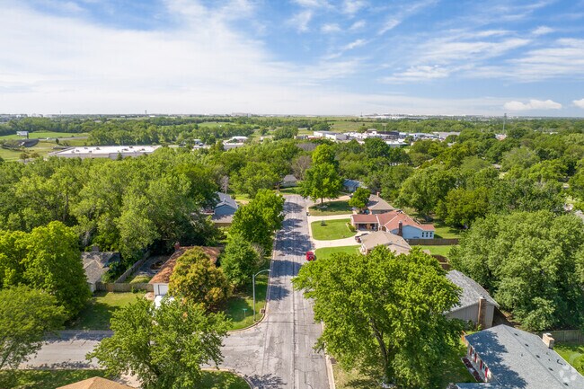 The Eastridge neighborhood has an abundance of greenery and trees.