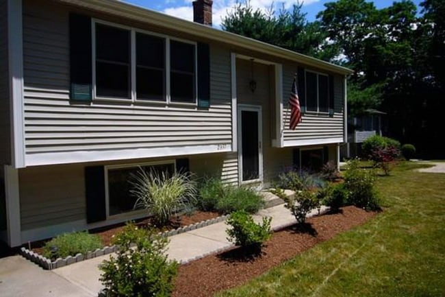 2337 Kingstown Rd, Kingston, RI 02881 - photo 2