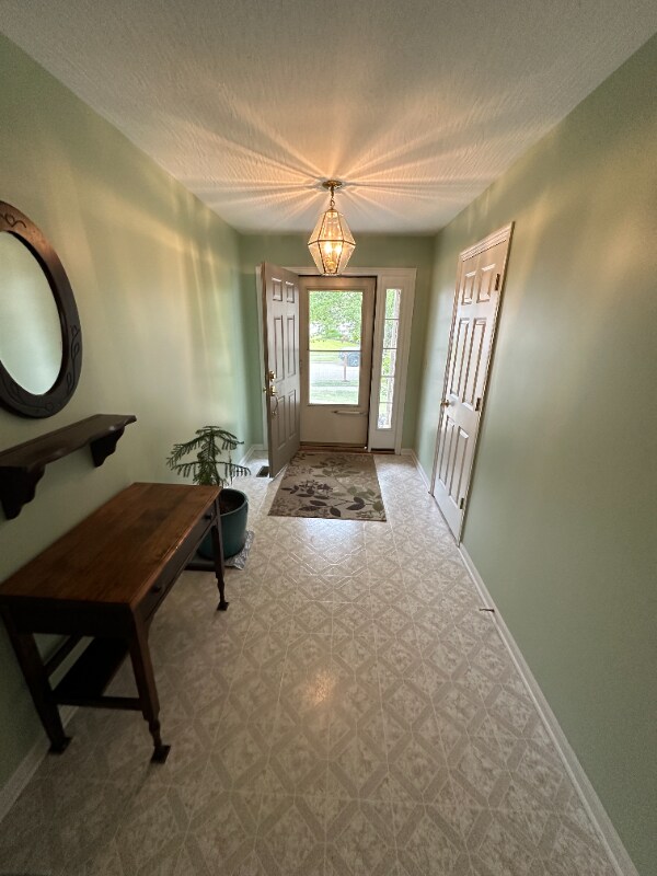 5511 Benpatrick Ct, Westerville, OH 43081 - photo 2