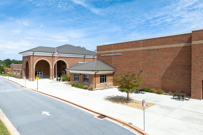 East Cobb Middle School serves in the Cobb County School District.