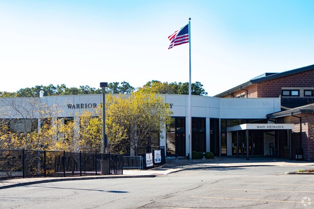 Warrior Ridge Elementary School serves students in the Warrenton community.