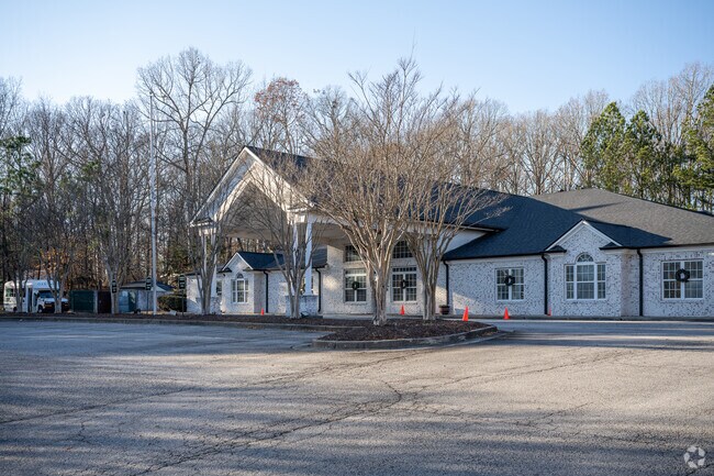 Oak Hill Classical School can be found at 2955 Old Fountain, Dacula, GA.