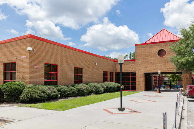 Woodstock parents and students enjoy Ladson Elementary School in North Charleston.