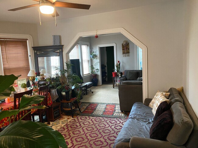 25 Forest St unit 25 Forest St, Providence, RI 02906 - photo 3