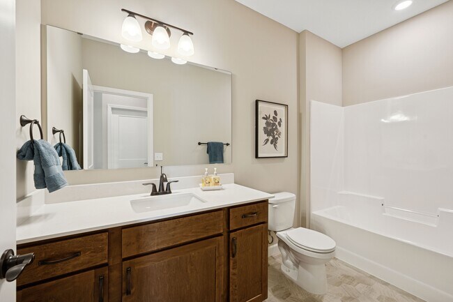 1005 7th NE unit 37173021, Isanti, MN 55040 - photo 2