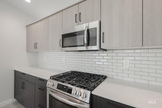 18231 N Lion Head Ave, Nampa, ID 83687