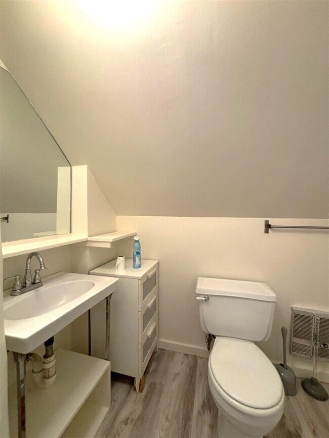 302 Brookline St unit 302, Cambridge, MA 02139 - photo 7