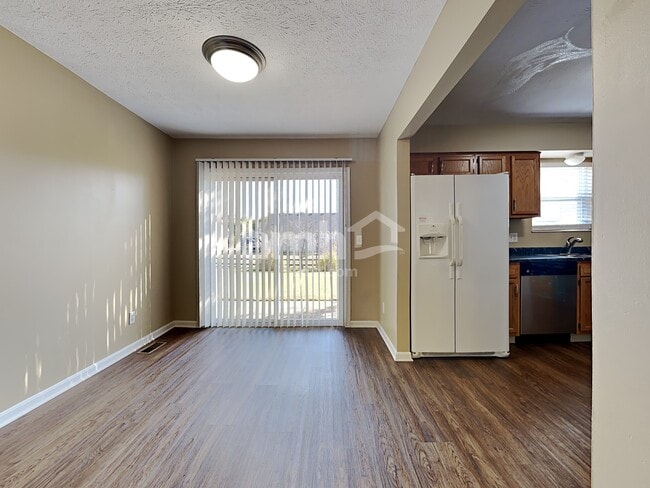 2025 Apple Knoll Ln, Middletown, OH 45044 - photo 5