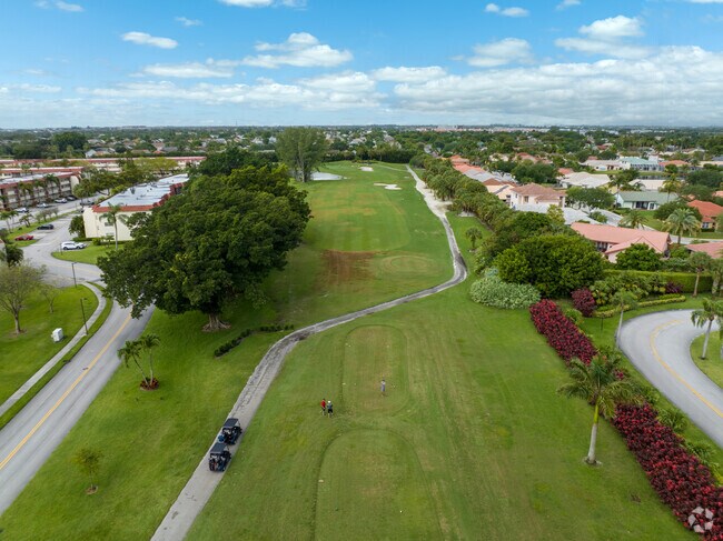 Golf Course at The Hollybrook Golf and Tennis Club in the Lakeside South neighborhood.