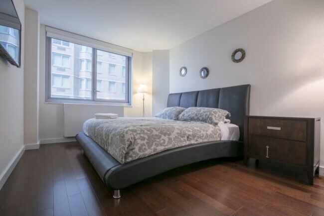 120 E 40th St unit FL2-ID1039014P, New York, NY 10016 - photo 7