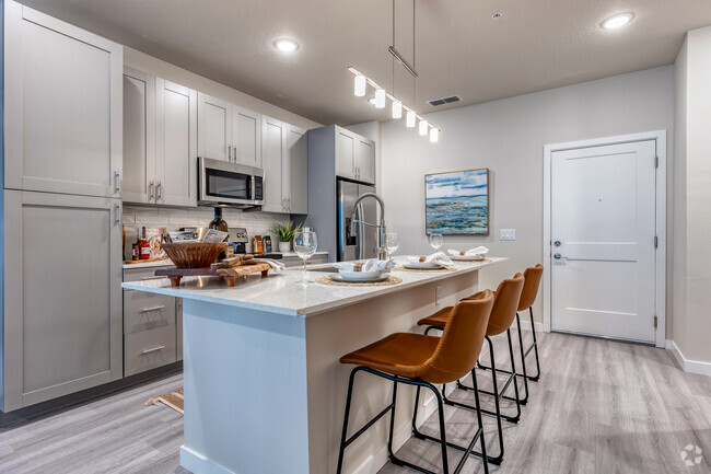 B4 Floorplan - 2BR, 2BA - 1,079SF - Kitchen