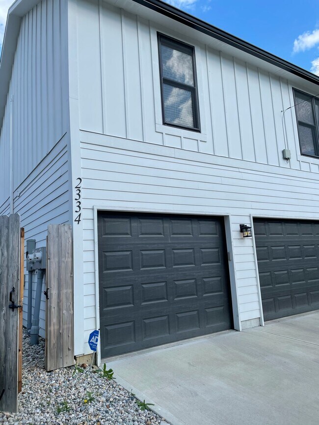 2334 N Delaware St unit B, Indianapolis, IN 46205 - photo 2