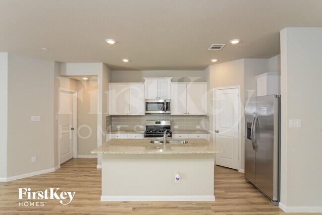 14006 Feed Park, San Antonio, TX 78252 - photo 4