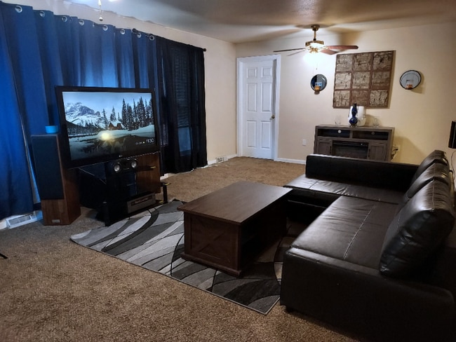 127 S Main St, Fort Morgan, CO 80701 - photo 3