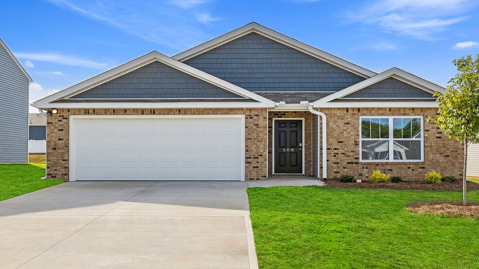 209 Pristine Dr, Greenwood, SC 29646 - photo 1