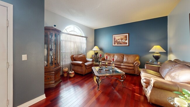 214 Farrington Ln, Kissimmee, FL 34744 - photo 3