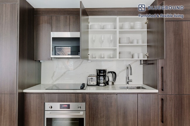 184 Prince St unit FL3-ID1515, New York, NY 10012 - photo 6