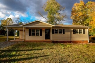 116 Harriet Ln, Statesville, NC 28625