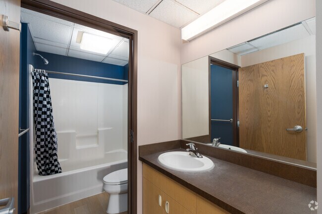 Brewster Hall, Cheney, WA 99004 - photo 7