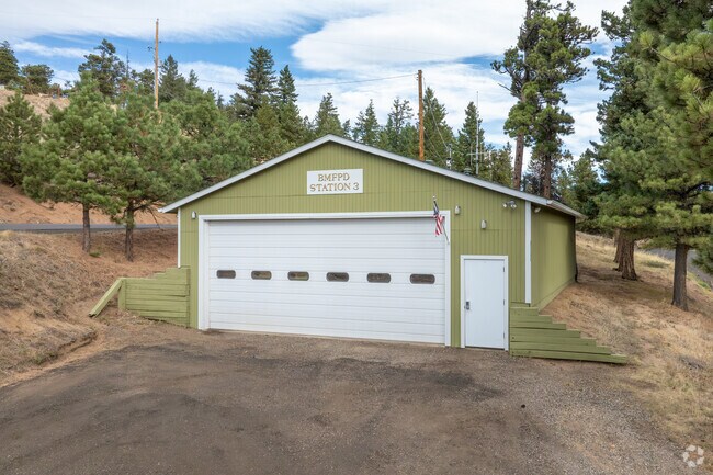 Station 3 provides security and fire safety for the residents of Carriage Hills.