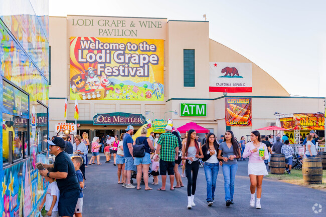 Lodi Grape Festival is held in The City of Lodi downtown area..