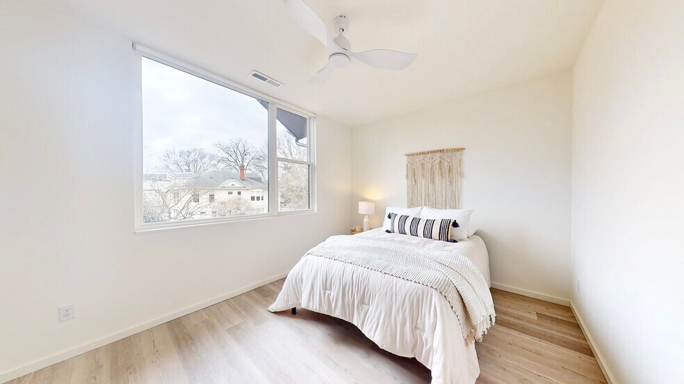 Professional Coliving - Private Room & Walk-in Closet, Durham, NC 27701 - photo 1