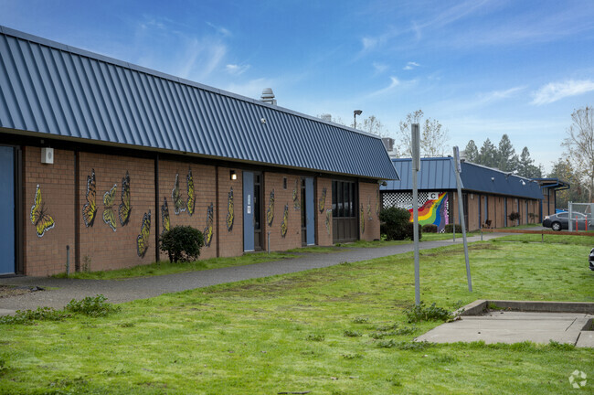 Hilliard Comstock Middle School it's a wonderful place for new students in the Santa Rosa area.