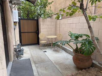 18417 Tuba St, Northridge, CA 91325