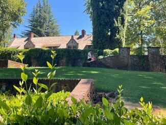 17 Cameo Ct, Franklin Township, NJ 08823