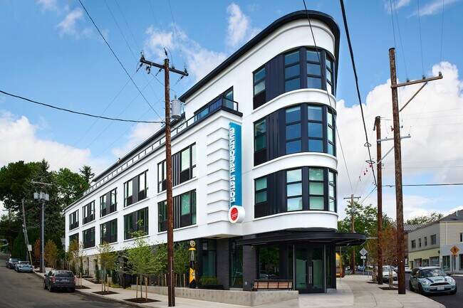 Multnomah Station Apartments building exterior