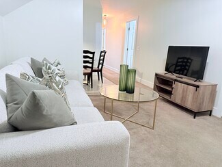 29 Pennsylvania Ave Unit Home away from home, Providence, RI 02905