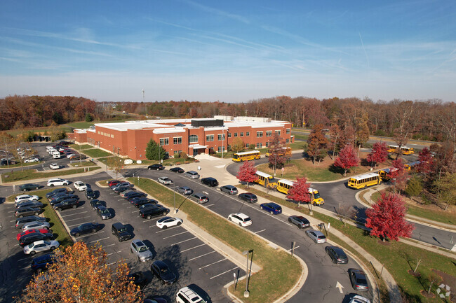 Buffalo Trail Elementary serves students throughout Aldie, VA from preschool to fifth grade.