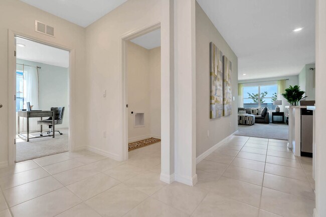 351 Bottle Brush Dr unit 36202761, Haines City, FL 33844 - photo 5