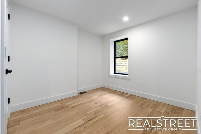 1274 Jefferson Ave unit 1, Brooklyn, NY 11221 - photo 6