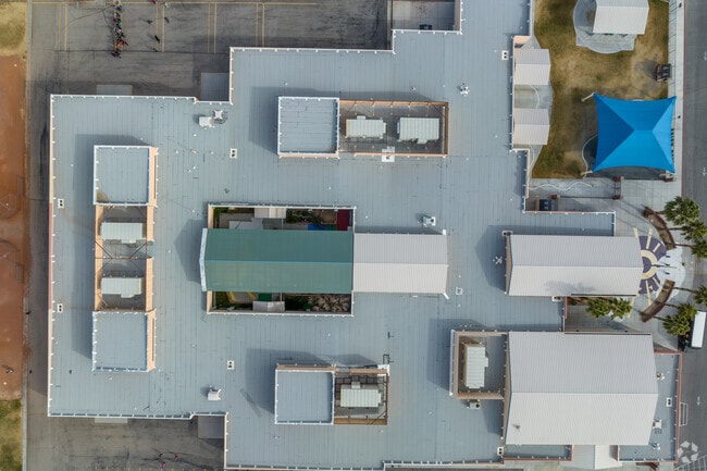 Staton Ethel W Elementary School's minority student enrollment is 53%.