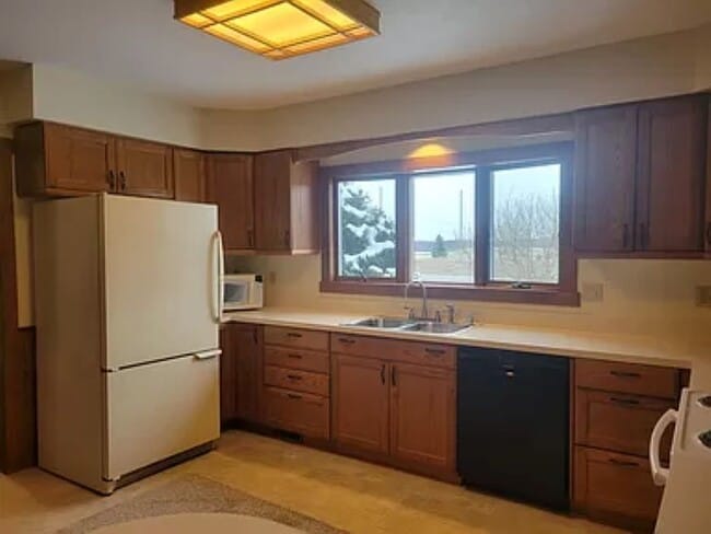 16981 M-52, Chelsea, MI 48118 - photo 3