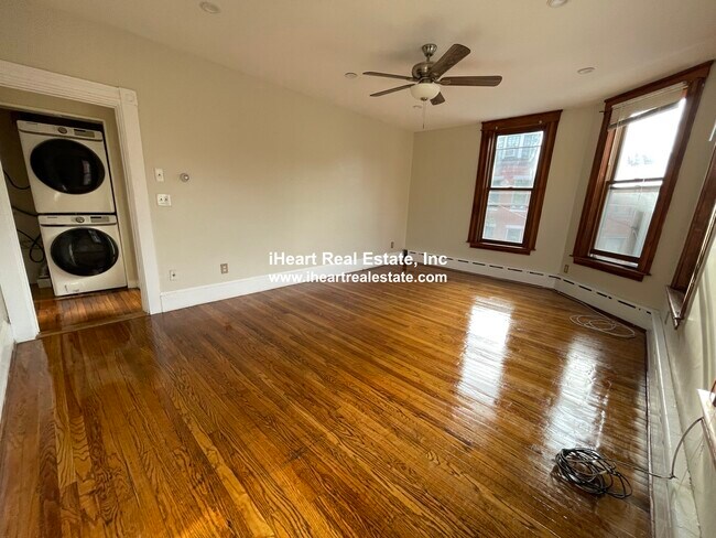 338 K St unit 1, Boston, MA 02127 - photo 5