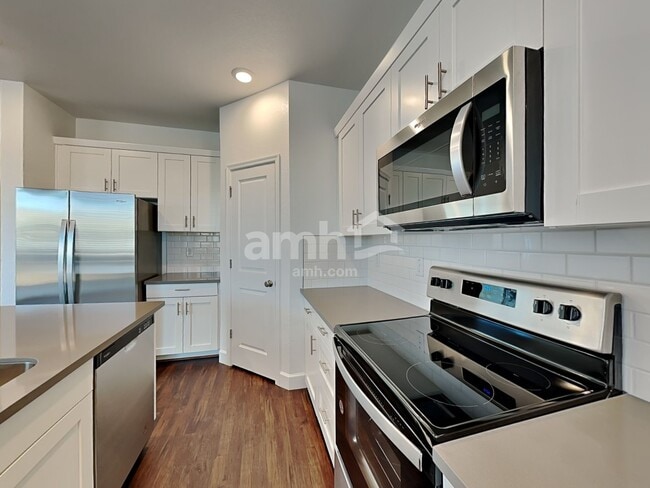 6621 S 42nd Ln, Phoenix, AZ 85041 - photo 3