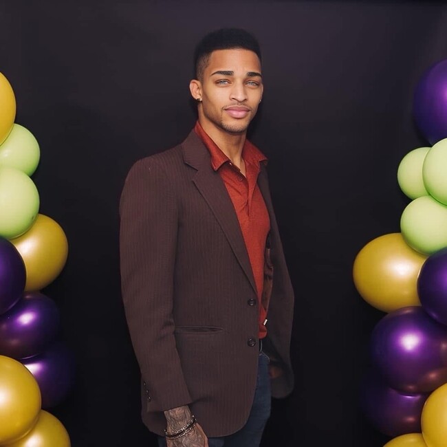 Agent Photo