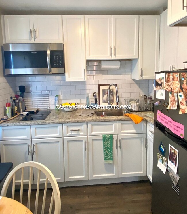 300 Meridian St Unit 5, Boston, MA 02128