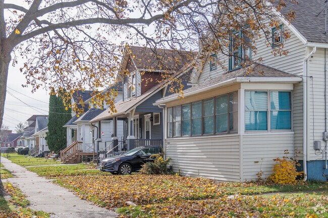 The sidewalks are nice to walk on in Grant.