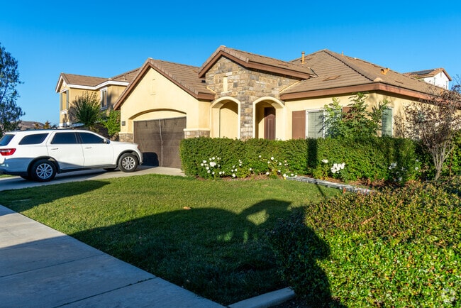 Find your perfect family home nestled in the serene Alberhill community.