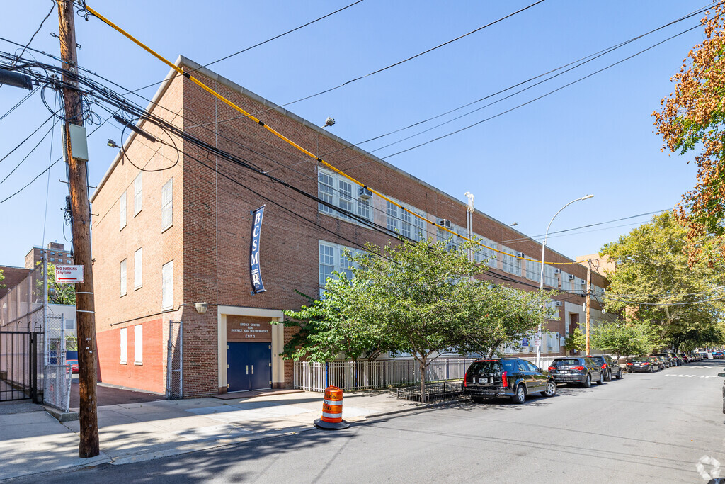 Eximius Preparatory Academy lives up to the meaning of its exalted Latin name, “most excellent