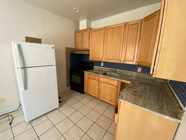 527 Oldham St unit 527 Oldham Street, Baltimore, MD 21224 - photo 5